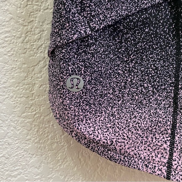 LULULEMON Speed Up Short 2.5” Ombre Speckle Stop Print Speed Short Pink/Black 8 - Picture 8 of 16